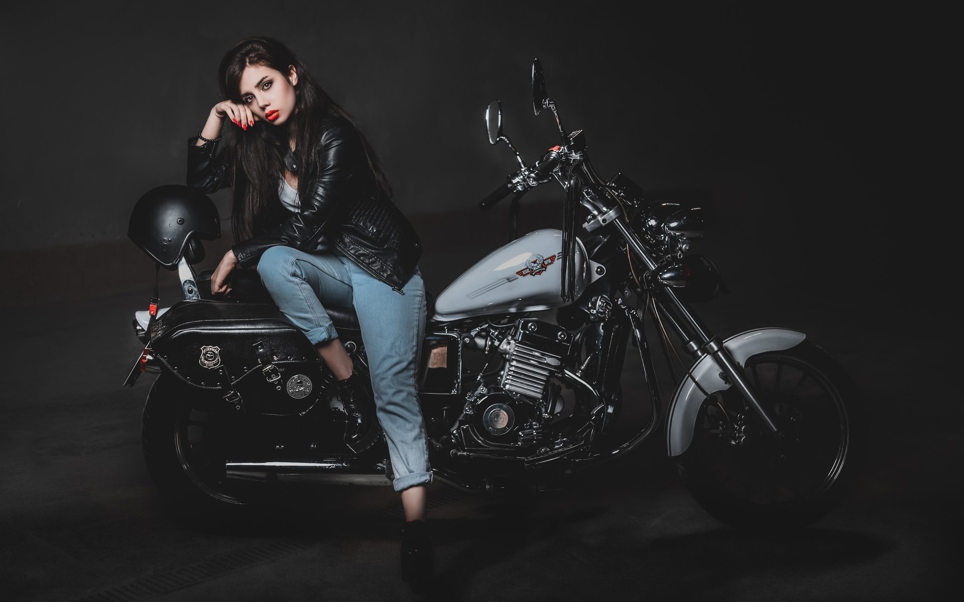 Biker girls: style and drive in Sulaimaniya